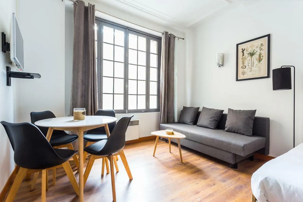 Cosy Studio - 4p - Palais Des Congres Apartment